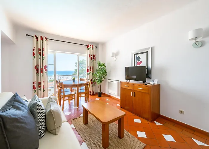 발루아르티 다 아파트먼트 라고스